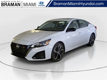 Used 2023 Nissan Altima 2.5 SR w/ SR Premium Package