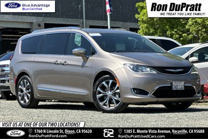 Used 2017 Chrysler Pacifica Limited w/ Advanced Safetytec Group