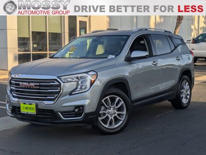 Used 2024 GMC Terrain SLT