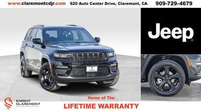 New 2025 Jeep Grand Cherokee Limited w/ Black Appearance Package