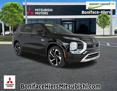 New 2024 Mitsubishi Outlander SE