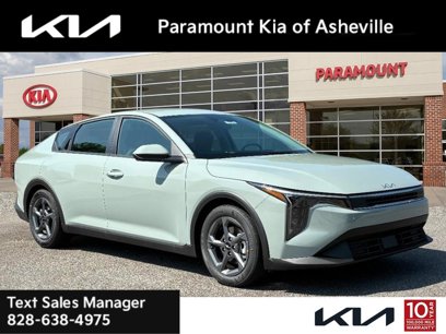 New 2025 Kia K4 LXS