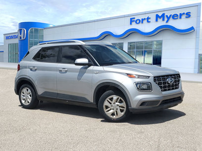 Used 2020 Hyundai Venue SEL w/ Convenience Package
