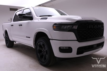 New 2025 RAM 1500 4x4 Crew Cab