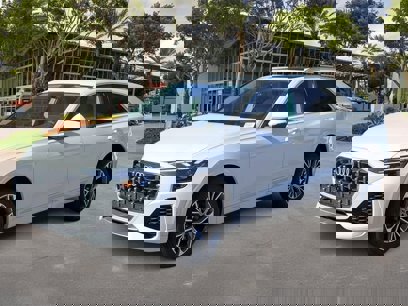 New 2025 Audi Q8 Premium