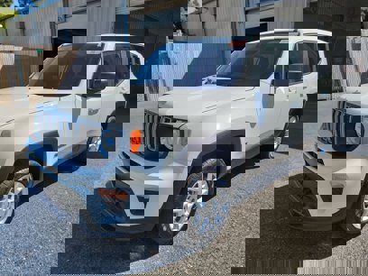 Used 2023 Jeep Renegade Latitude