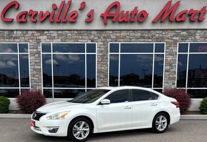 Used 2015 Nissan Altima 2.5 SL w/ Moonroof Package