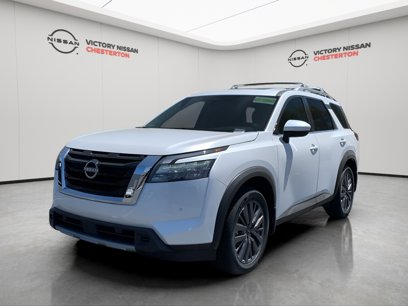 New 2025 Nissan Pathfinder SV w/ SV Premium Package