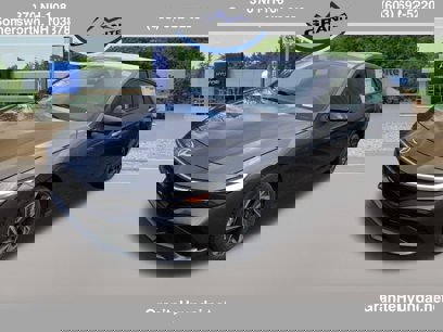 New 2025 Hyundai Elantra SEL