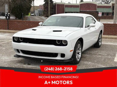 Used 2016 Dodge Challenger SXT