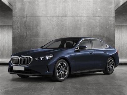 New 2025 BMW 550e xDrive w/ Premium Package