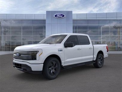 New 2024 Ford F150 Lightning 4x4 SuperCrew w/ Max Trailer Tow Package
