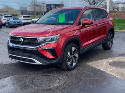 New 2024 Volkswagen Taos SE
