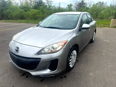 Used 2013 MAZDA MAZDA3 i SV w/ Convenience Pkg