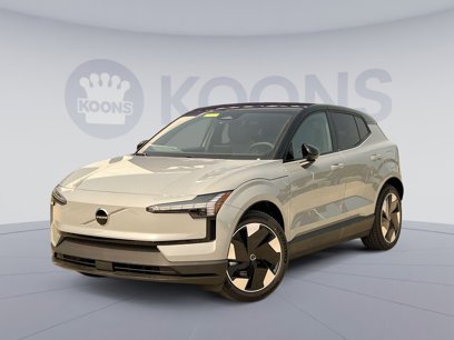 New 2025 Volvo EX30 Plus w/ Climate Package