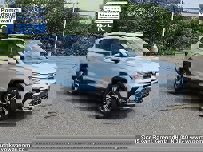 New 2025 Volkswagen Taos SE