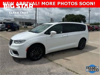 Used 2021 Chrysler Pacifica Limited w/ S Appearance Package