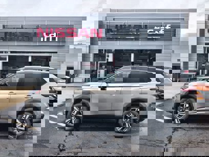 New 2025 Nissan Rogue SL