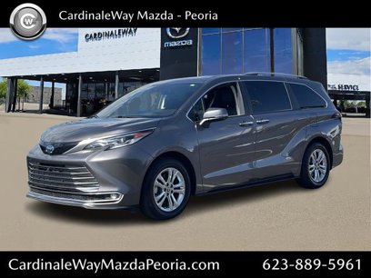 Used 2022 Toyota Sienna Platinum