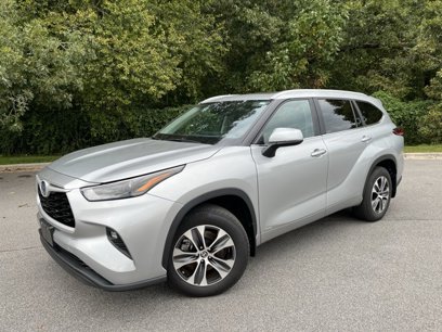 Used 2023 Toyota Highlander XLE