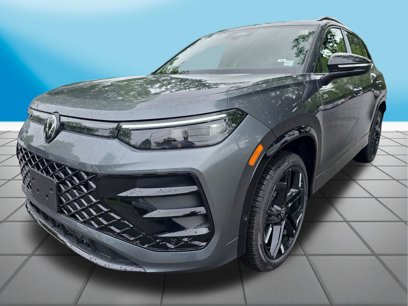 New 2025 Volkswagen Tiguan SE R-Line