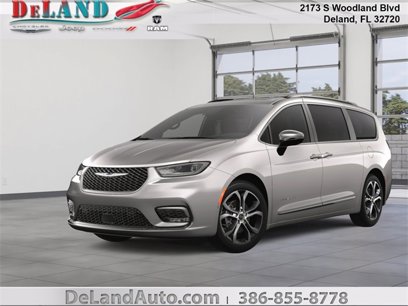 New 2025 Chrysler Pacifica Pinnacle