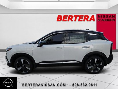 New 2025 Nissan Kicks SR w/ Interior Electronics Package