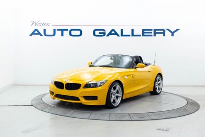 Used 2012 BMW Z4 sDrive28i w/ M Sport/Citrus Yellow Pkg