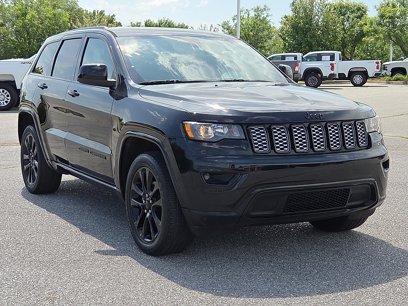 Used 2020 Jeep Grand Cherokee Altitude