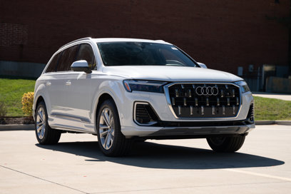 New 2025 Audi Q7 3.0T Premium Plus