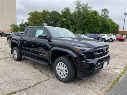 New 2025 Toyota Tacoma SR5