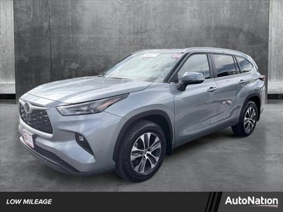 Certified 2024 Toyota Highlander XLE