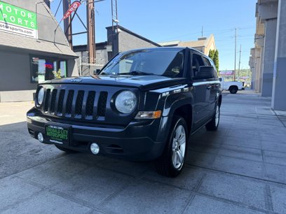 Used 2014 Jeep Patriot Latitude w/ Sun/Sound Group