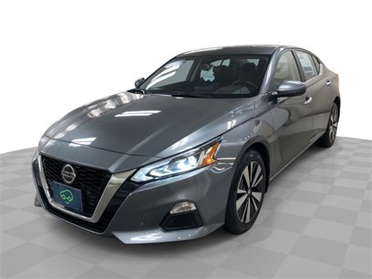 Used 2022 Nissan Altima 2.5 SV