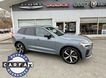 Used 2022 Volvo XC60 T8 R-Design w/ Advanced Package