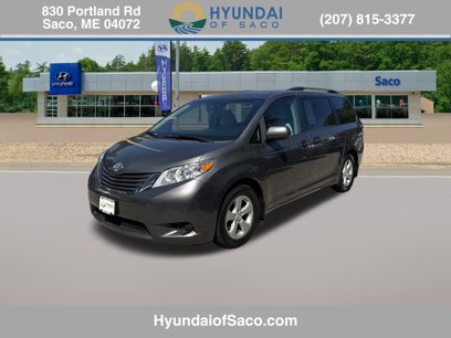 Used 2017 Toyota Sienna LE