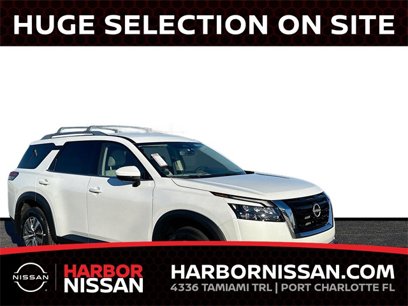 New 2025 Nissan Pathfinder SL w/ Cargo Package