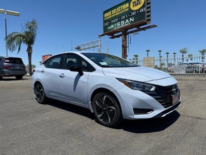 New 2025 Nissan Versa SR w/ Trunk Package