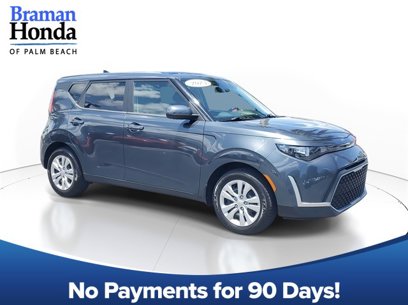 Used 2023 Kia Soul LX