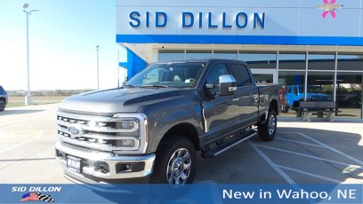 New 2025 Ford F250 4x4 Crew Cab Super Duty