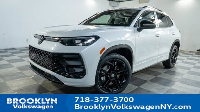 New 2025 Volkswagen Tiguan SE R-Line