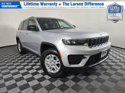 Used 2022 Jeep Grand Cherokee Laredo w/ Luxury Tech Group I