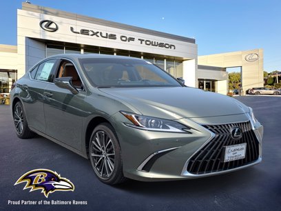 New 2025 Lexus ES 350 w/ Premium Package