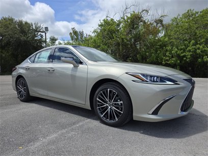 New 2025 Lexus ES 350 w/ Premium Package