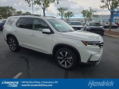 Used 2025 Honda Pilot Touring