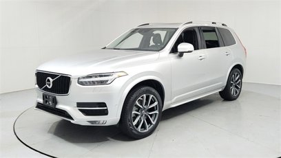 Used 2018 Volvo XC90 T5 Momentum w/ Convenience Package