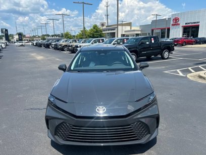 New 2025 Toyota Camry LE