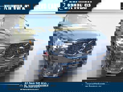 New 2025 Volvo XC60 B5 Ultra w/ Protection Package Premier