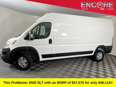 New 2025 RAM ProMaster 2500 w/ Quick Order Package 22G SLT