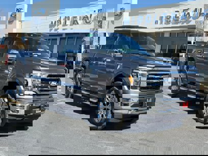 New 2025 Ford F150 Lariat w/ Equipment Group 501A Mid